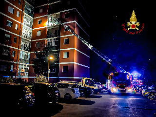 Incendio in un appartamento a Torino in via Quarello, muore un 95enne